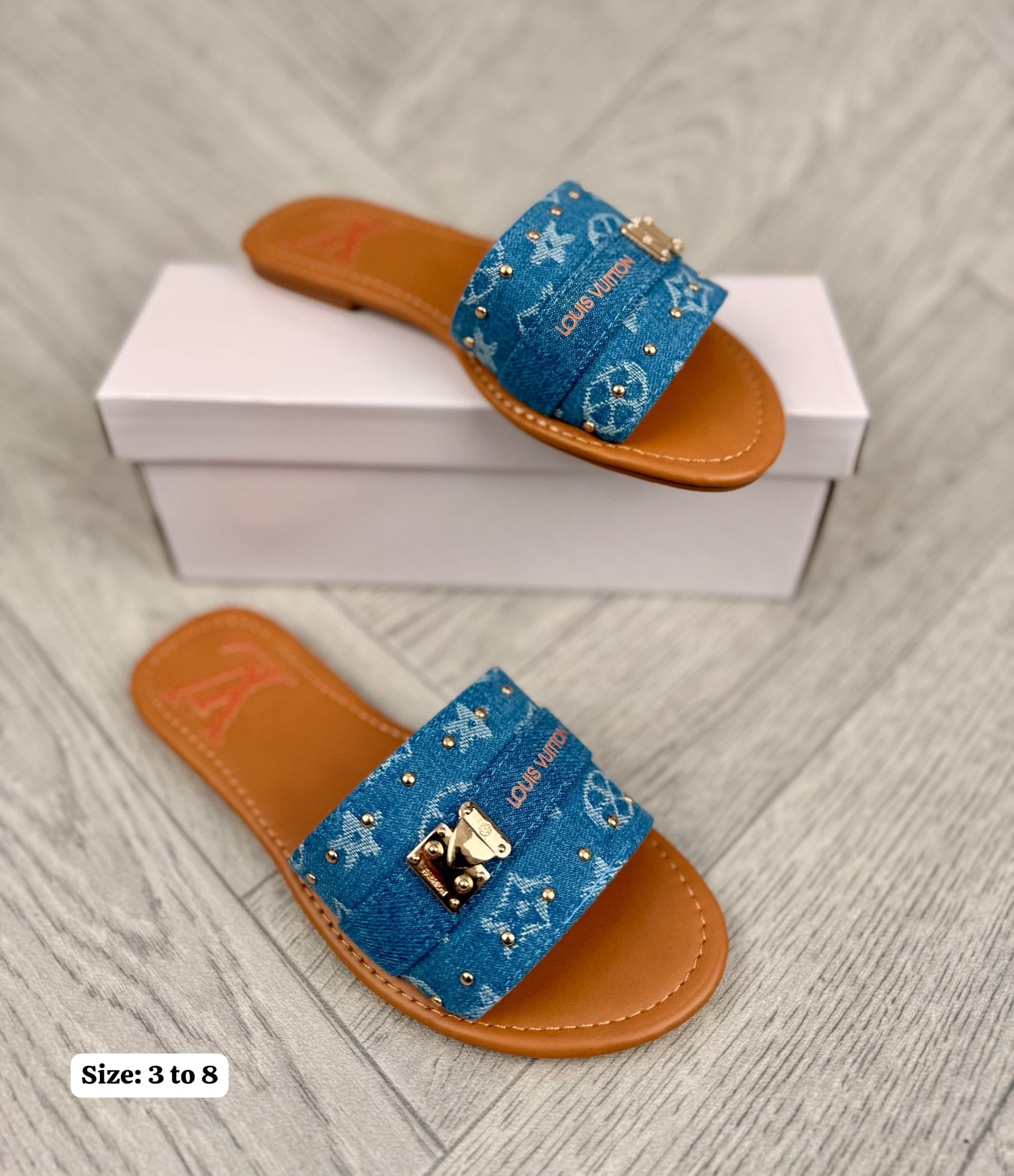 Ladies shoes