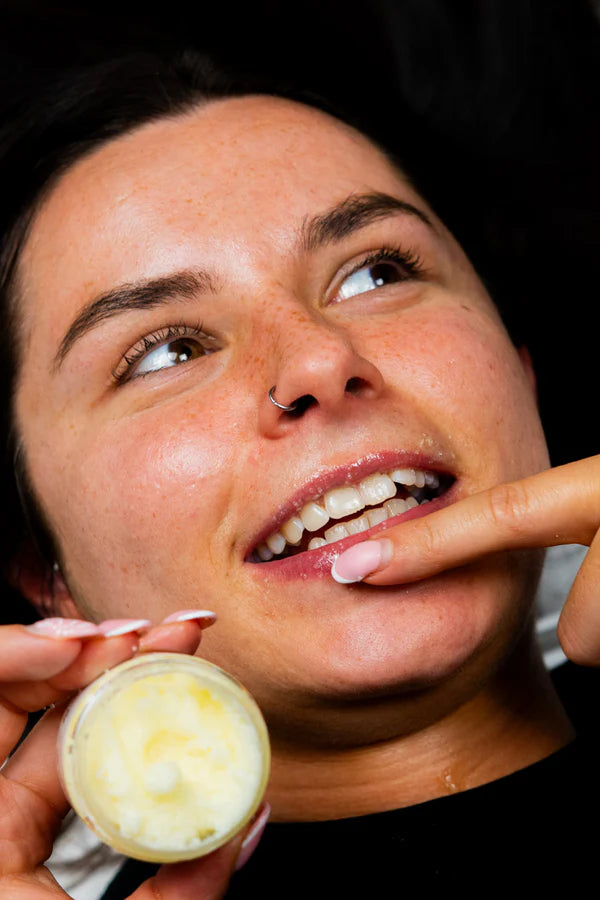 Lip scrub
