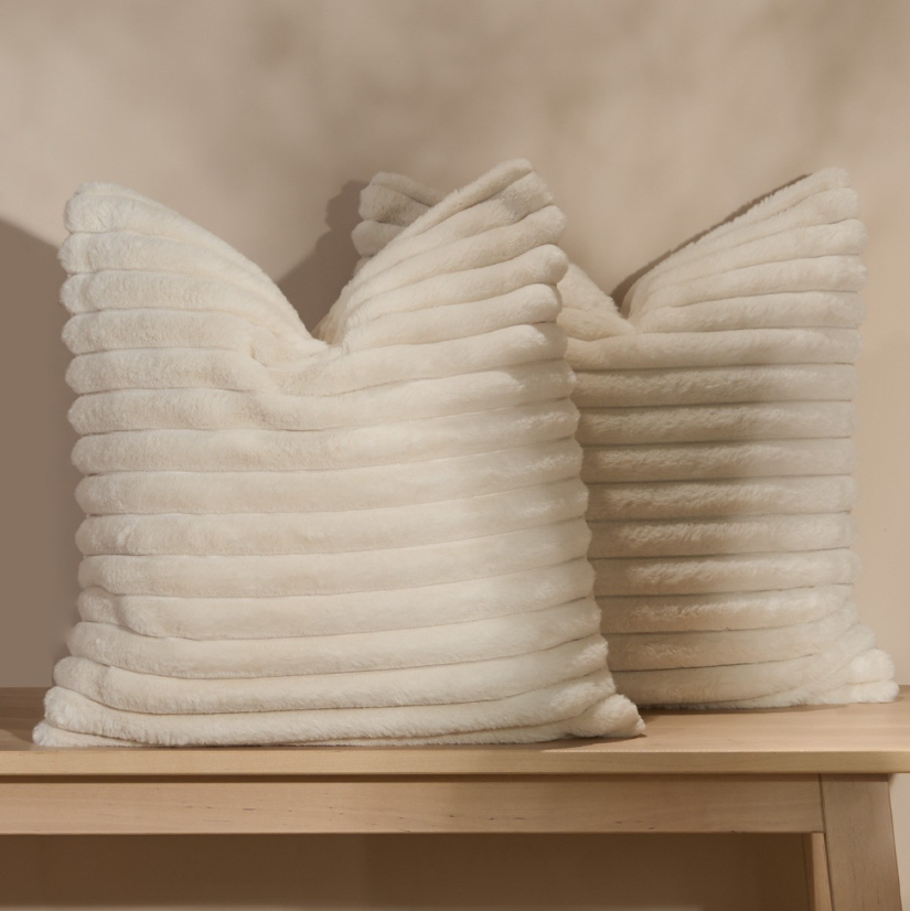 (2 PACK) Faux Fur Thick Ribbed Cushion Covers - Natural