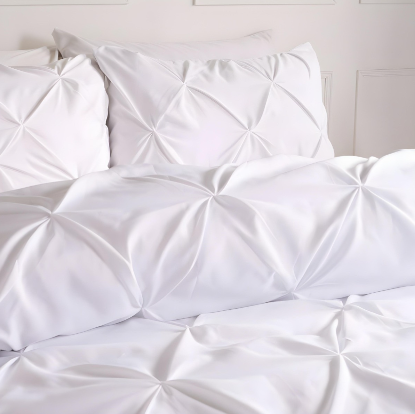 Diamond Pintuck Pinch Pleat Duvet Cover Set - White
